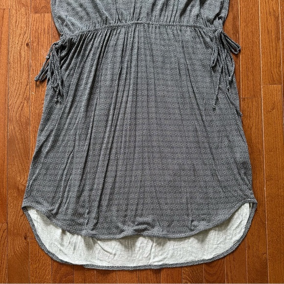 H&M women’s summer dress size extra large XL sleeveless white black geometric - Picture 2 of 13